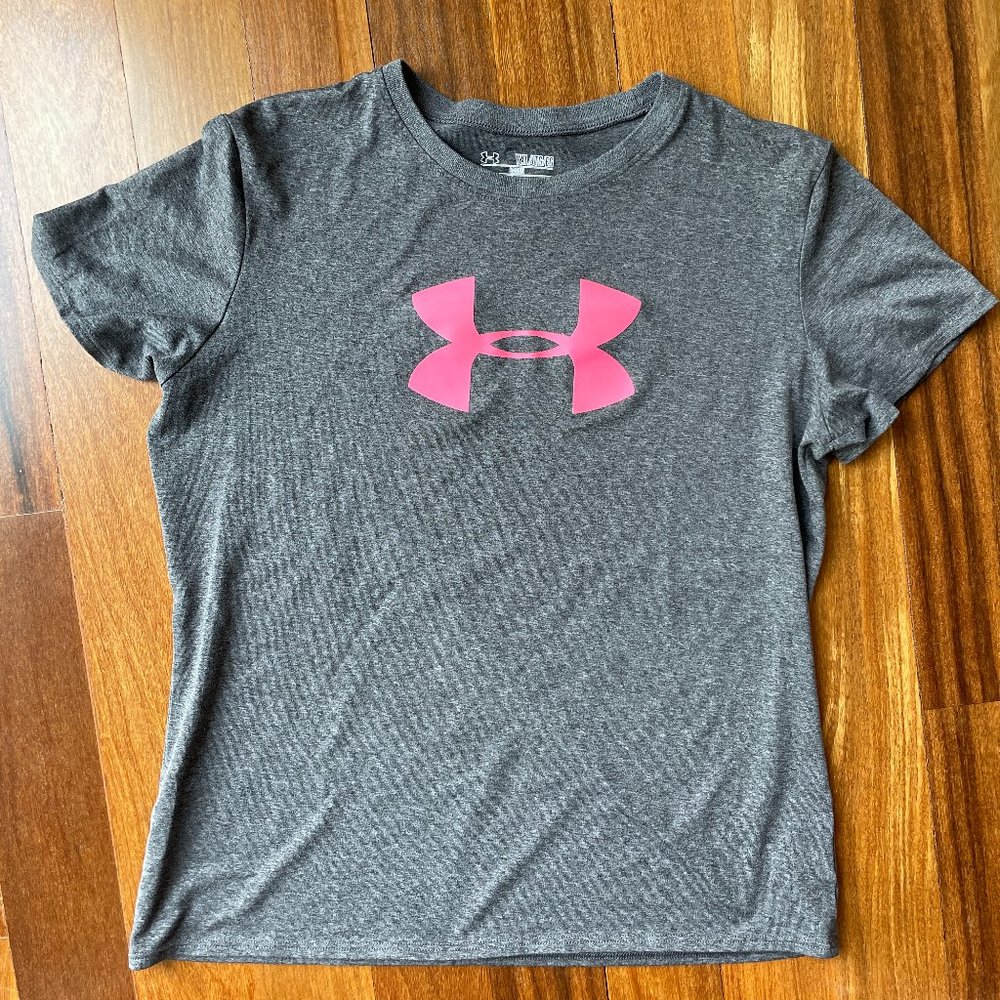 Dark Grey Under Armour YXL Tshirt with Pink Logo